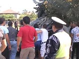 В Болгарии сотни погромщиков стали жечь дома и машины цыган: авто их барона задавило местного парня (ФОТО, ВИДЕО)