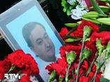 В заявлении приводятся новые факты и документы, по мнению заявительницы, свидетельствующие об умышленном применении физического насилия в отношении юриста и его убийстве в следственном изоляторе В заявлении приводятся новые факты и документы, по мнению заявительницы, свидетельствующие об умышленном применении физического насилия в отношении юриста и его убийстве в следственном изоляторе