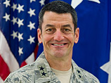 Недавно командующий силами ВВС США в Ираке генерал-майор Расселл Хэнди заявлял, что иракцы собираются покупать "полный пакет", включающий в том числе подготовку в США летчиков, которым предстоит пилотировать приобретенные F-16