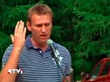 Спор Дальневосточного университета с ФАС в Высшем арбитражном суде может предоставить юристу-блоггеру Алексею Навальному и другим борцам с коррупцией больше возможностей противодействовать нарушениям при проведении торгов по госзакупкам