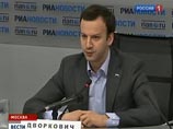 Сам чиновник заявил в Twitter'e: "Для Slon.ru я ничего не писал, "12 дел Медведева, которые нужно довести до конца" - компиляция из разных источников. Будьте аккуратнее"