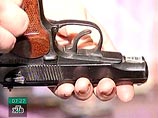 В Сочи у полицейских во время пьянки пропало оружие: пистолеты могла продать жена одного из них В Сочи у полицейских во время пьянки пропало оружие: пистолеты могла продать жена одного из них