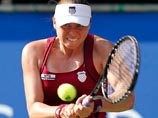 Вера Звонарева вышла в финал теннисного турнира в Токио Вера Звонарева вышла в финал теннисного турнира в Токио