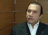 "Я прошу применить последствия недействительности сделки - отменить оферту и восстановить в реестре акционеров 25% моих акций. Сделка ничтожна, потому что моя сестра распорядилась имуществом, которое ей не принадлежит", - сказал Батурин "Я прошу применить последствия недействительности сделки - отменить оферту и восстановить в реестре акционеров 25% моих акций. Сделка ничтожна, потому что моя сестра распорядилась имуществом, которое ей не принадлежит", - сказал Батурин