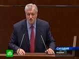 Грызлов оценил взаимопонимание с Матвиенко и ее кабинет с иконой и портретом Путина Грызлов оценил взаимопонимание с Матвиенко и ее кабинет с иконой и портретом Путина