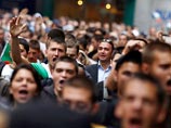 Более 2 тысяч человек из числа националистически настроенной молодежи провели в центре столицы Болгарии Софии шествие против цыган