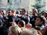 Предвыборный конфликт в Южной Осетии: "тушить" страсти в Цхинвали направлен посредник из России