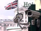 "Мы продолжаем испытывать обеспокоенность в связи с делом Магнитского, как мы упоминали об этом в ходевизита премьер-министра Великобритании Дэвида Кэмерона в Москву", - заявил агентству представитель посольства Великобритании в Москве