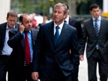 Адвокат рассказал, как "крестный отец" Березовский "крышевал" бизнес Абрамовича в годы беззакония Адвокат рассказал, как "крестный отец" Березовский "крышевал" бизнес Абрамовича в годы беззакония