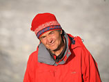 Последний роковой случай произошел накануне, 5 октября. Российский альпинист Валерий Попов из Иркутска, ранее несколько раз становившийся чемпионом СССР, погиб в Гималаях на вершине Киозо Ри высотой 6186 метров