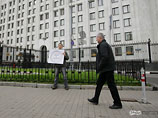 Пикет необеспеченных жилплощадью офицеров у здания Минобороны в Москве Пикет необеспеченных жилплощадью офицеров у здания Минобороны в Москве