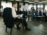 Пресса: Медведев возглавил "Единую Россию" без энтузиазма - партия слишком "заточена" под Путина Пресса: Медведев возглавил "Единую Россию" без энтузиазма - партия слишком "заточена" под Путина