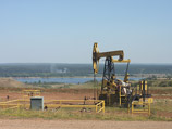 Главными источниками энергии остаются уголь и нефть Главными источниками энергии остаются уголь и нефть