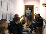 В Москве задержан седьмой участник "Манежки-2010" - он стрелял в воздух и целился в спецназовцев В Москве задержан седьмой участник "Манежки-2010" - он стрелял в воздух и целился в спецназовцев
