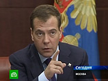 Медведев пригрозил архангельскому губернатору отставкой из-за проблем с ЖКХ 