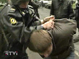 На юго-западе столицы полицейские задержали на месте преступления двоих жителей Калужской области, которые пытались поджечь дорогостоящий внедорожник На юго-западе столицы полицейские задержали на месте преступления двоих жителей Калужской области, которые пытались поджечь дорогостоящий внедорожник