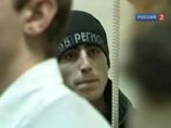 На скамье подсудимых двое уроженцев Чечни - 23-летний Ахмедпаша Айдаев, которого обвиняют в убийстве Волкова
