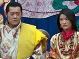 В Бутане самого молодого в мире короля женили на студентке-простолюдинке