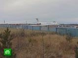 Самолет Ту-134, принадлежащий авиакомпании "Ямал" произвел вылет в Салехард из местного аэропорта, однако при разгоне по взлетной полосе у него загорелся левый двигатель