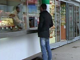 Ссора покупателей произошла 9 октября 2011 года около полуночи в одном из торговых павильонов Череповца