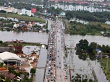 Наводнение унесло уже 289 жизней, жители Бангкока в панике ждут прорыва дамбы Наводнение унесло уже 289 жизней, жители Бангкока в панике ждут прорыва дамбы