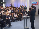 Он сообщил, что система госуправления низкоэффективна. "Когда я приходил, мне казалось, что я знаю, как работает государственный апаарат. Все оказалось страшнее и сложнее", - заметил он Он сообщил, что система госуправления низкоэффективна. "Когда я приходил, мне казалось, что я знаю, как работает государственный апаарат. Все оказалось страшнее и сложнее", - заметил он