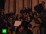 Демонстрация в Лондоне является частью всемирного движения под лозунгом "Захвати Уолл-стрит", начавшегося в Нью-Йорке Демонстрация в Лондоне является частью всемирного движения под лозунгом "Захвати Уолл-стрит", начавшегося в Нью-Йорке