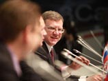 Уволенный со всех постов Алексей Кудрин не стал молчать в ожидании исполнения обещания Владимира Путина вернуть его "в команду". Бывший министр финансов продолжил критику политики властей, причем в более развернутом и аргументированном варианте Уволенный со всех постов Алексей Кудрин не стал молчать в ожидании исполнения обещания Владимира Путина вернуть его "в команду". Бывший министр финансов продолжил критику политики властей, причем в более развернутом и аргументированном варианте
