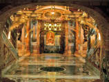 В Ватикане открыли для паломников и туристов часть древнего некрополя с гробницей апостола Петра