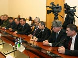 За драку ингушей с болельщиками "Анжи" 15 полицейских обвинили в бездействии и уволили За драку ингушей с болельщиками "Анжи" 15 полицейских обвинили в бездействии и уволили