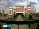 Напомним, директор московской школы номер 1308 был арестован в мае этого года, после того как его обвинили в получении взятки в размере 240 тысяч рублей, которую педагог требовал у родителей за прием ребенка в учебное заведение Напомним, директор московской школы номер 1308 был арестован в мае этого года, после того как его обвинили в получении взятки в размере 240 тысяч рублей, которую педагог требовал у родителей за прием ребенка в учебное заведение