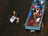 Уровень воды в реке Чао Прая, которая протекает через центральную часть Бангкока, поднялся утром на два метра