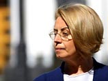 Сторонники Тимошенко забросали яйцами советницу президента. Последняя осталась довольна Сторонники Тимошенко забросали яйцами советницу президента. Последняя осталась довольна