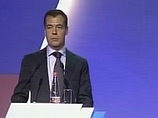 Чубайс на форуме, где присутствовал Медведев, заявил о деградации политической жизни России