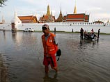ЧП в Таиланде из-за наводнения. Один из аэропортов Бангкока ушел под воду, россияне прибывают через другой 