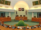 Столичный парламент в начале марта принял закон "Об универсальной электронной карте"
