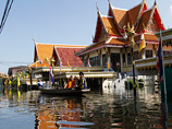 Вода в столице Таиланда Бангкоке начала затапливать центральные районы мегаполиса