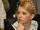 Печерский районный суд Киева 11 октября приговорил Тимошенко к семи годам лишения свободы. Судья признал, что Тимошенко, занимавшая пост премьера, превысила свои полномочия