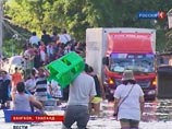 Губернатор Бангкока Сухумбханд Парибат призвал Центр по предупреждению наводнений в срочном порядке возвести дополнительную дамбу на канале Рангсит к северу от центра города Губернатор Бангкока Сухумбханд Парибат призвал Центр по предупреждению наводнений в срочном порядке возвести дополнительную дамбу на канале Рангсит к северу от центра города
