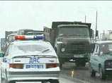 В Кузбассе в ДТП на заснеженной трассе попали 25 автомобилей