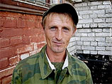 Рядовой Андрей Попов, заявлявший, что 10 лет пробыл на положении раба у владельца одного из кирпичных заводов в Каспийске, в итоге "под давлением неопровержимых улик" сознался во лжи и предстанет перед судом за 10-летнее самовольное оставление части Рядовой Андрей Попов, заявлявший, что 10 лет пробыл на положении раба у владельца одного из кирпичных заводов в Каспийске, в итоге "под давлением неопровержимых улик" сознался во лжи и предстанет перед судом за 10-летнее самовольное оставление части