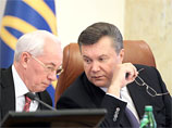 "Мне сегодня правоохранительные органы довели такую информацию, что идет скупка оружия в стране и подготовка к вооруженным нападениям на органы власти", - сказал Янукович