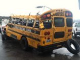 В США перевернулся школьный автобус