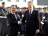 Медведев в Германии призвал к полной отмене виз между Россией и ЕС: пора отказаться от "рудимента"