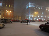 Дождь и сильный снегопад обрушились на Москву: столица встала в пробках Дождь и сильный снегопад обрушились на Москву: столица встала в пробках