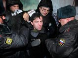 На Триумфальной задержали более 20 участников акции "Выборы без оппозиции - преступление" На Триумфальной задержали более 20 участников акции "Выборы без оппозиции - преступление"
