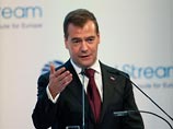 Дмитрий Медведев 8 ноября принял участие в церемонии открытия трубопровода Nord Stream из России в Германию по дну Балтийского моря