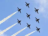 Летчика британской пилотажной группы Red Arrows убило катапультой на авиабазе Летчика британской пилотажной группы Red Arrows убило катапультой на авиабазе