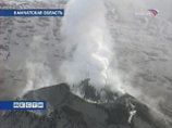 Пепловый шлейф, опасный для авиации, протянулся к северу от вулкана Шивелуч, извергающегося на Камчатке