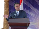 СМИ: Таджикистан посадил российского летчика за приговор свату президента Рахмона